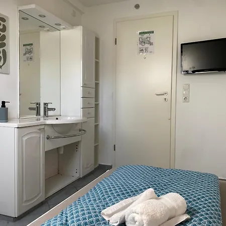 Privatunterkunft Ruhiges Einzelbett Mit Wlan & Tv *