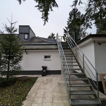 Ruhiges Einzelbett Mit Wlan & Tv Lohmar